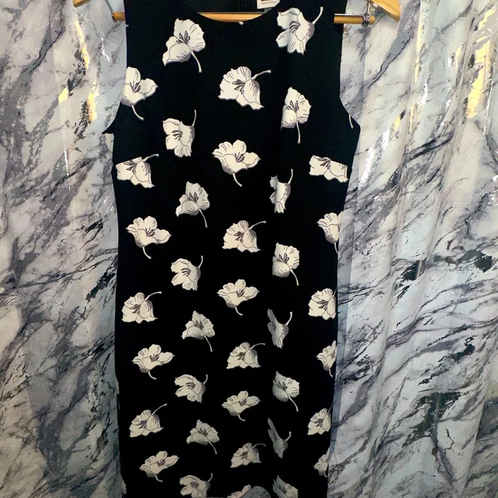 Anne Klein Black Mini Dress with White Floral Sleeveless Coastal Grandma 6 - Picture 8 of 12